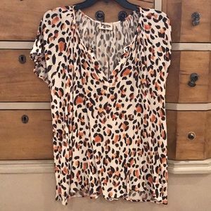 Show me your mumu leopard short sleeve top